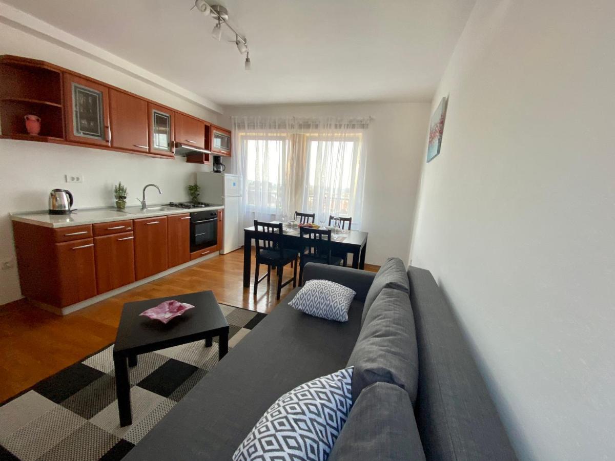 Penthouse cityview Pula Exterior foto
