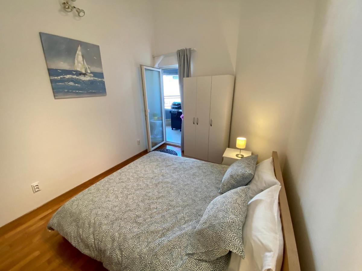 Penthouse cityview Pula Exterior foto
