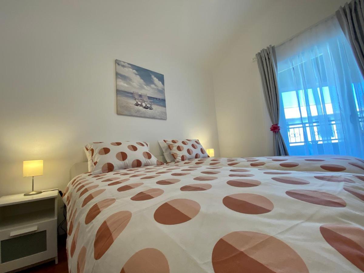 Penthouse cityview Pula Exterior foto